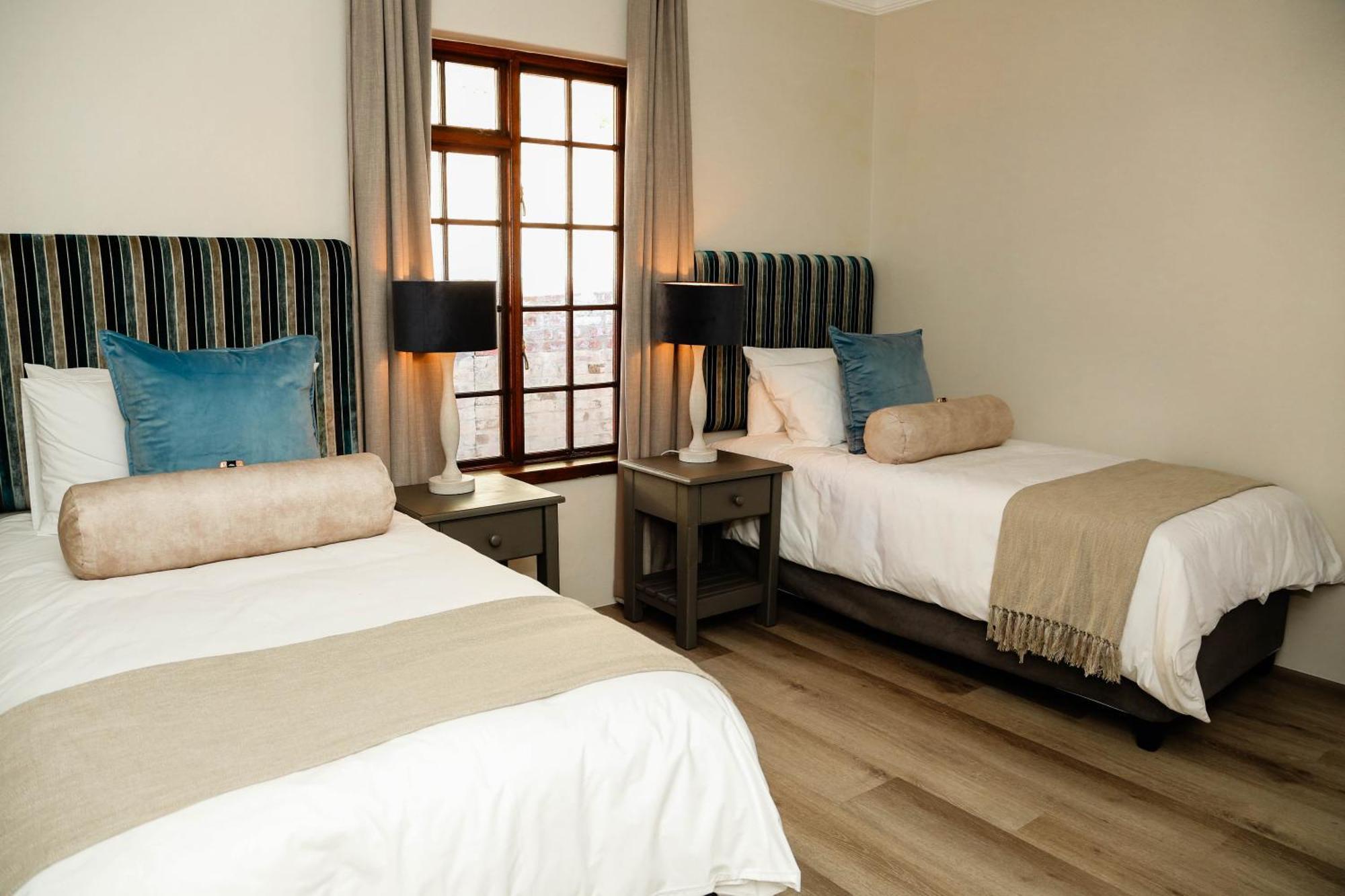 Montmartre Chalets & Venue Франсхук Экстерьер фото